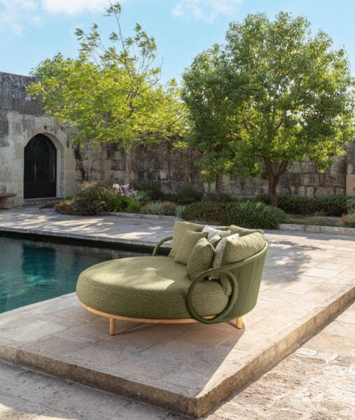 Karen outdoor daybed by Talenti