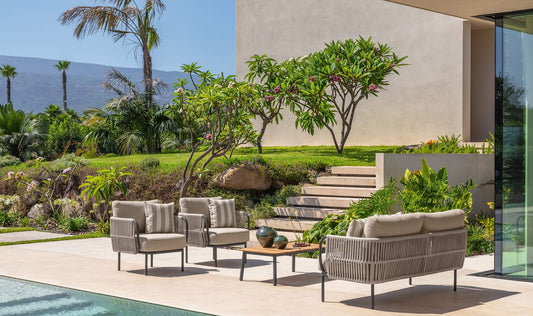 Plum set sofa da esterno Talenti (1 divano + 2 poltrone + 1 tavolino)