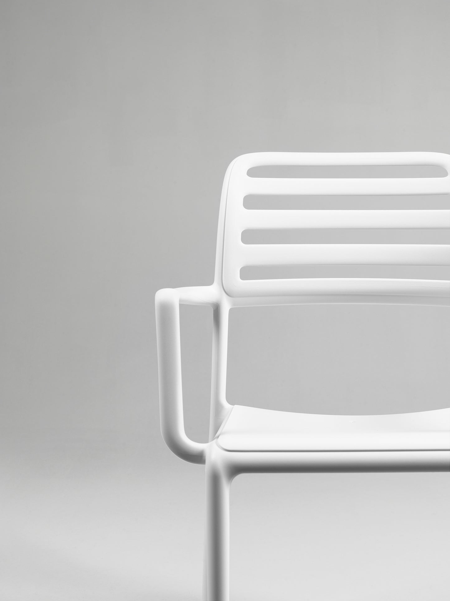 Sedia in resina Costa con braccioli Nardi Genco Outdoor