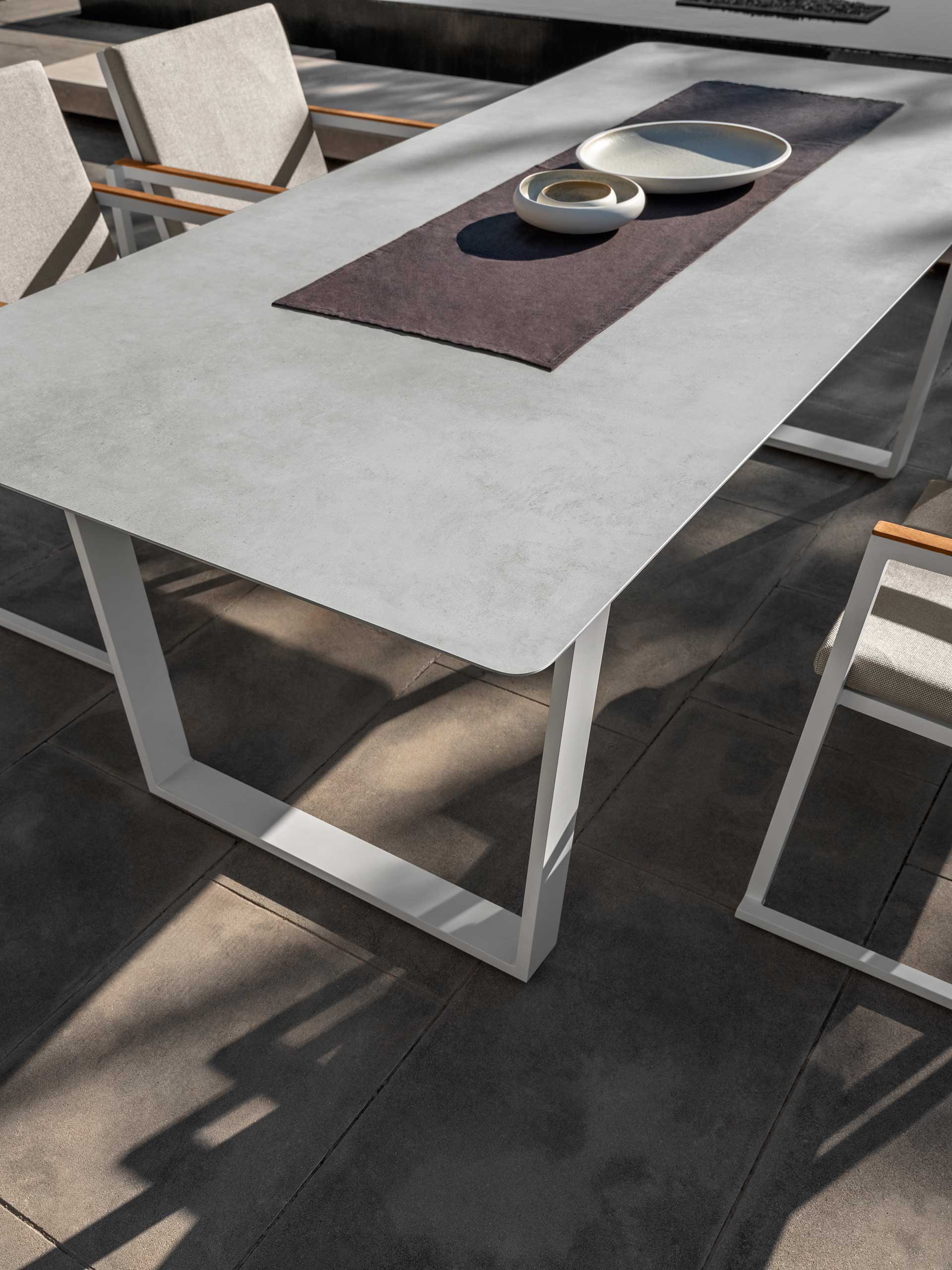 Alabama Alu pranzo 220x100 da esterno bianco ceramica perla Talenti