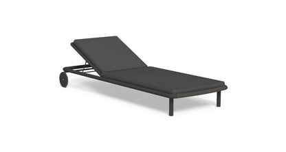 Coral Outdoor Lounger by Talenti