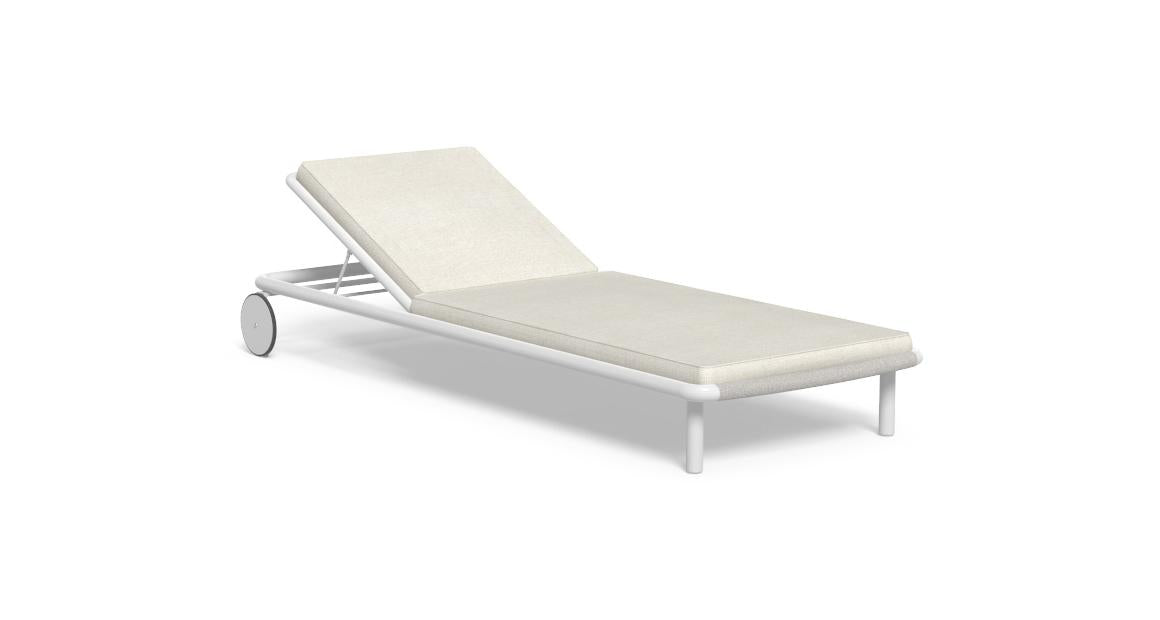 Coral Outdoor Lounger by Talenti