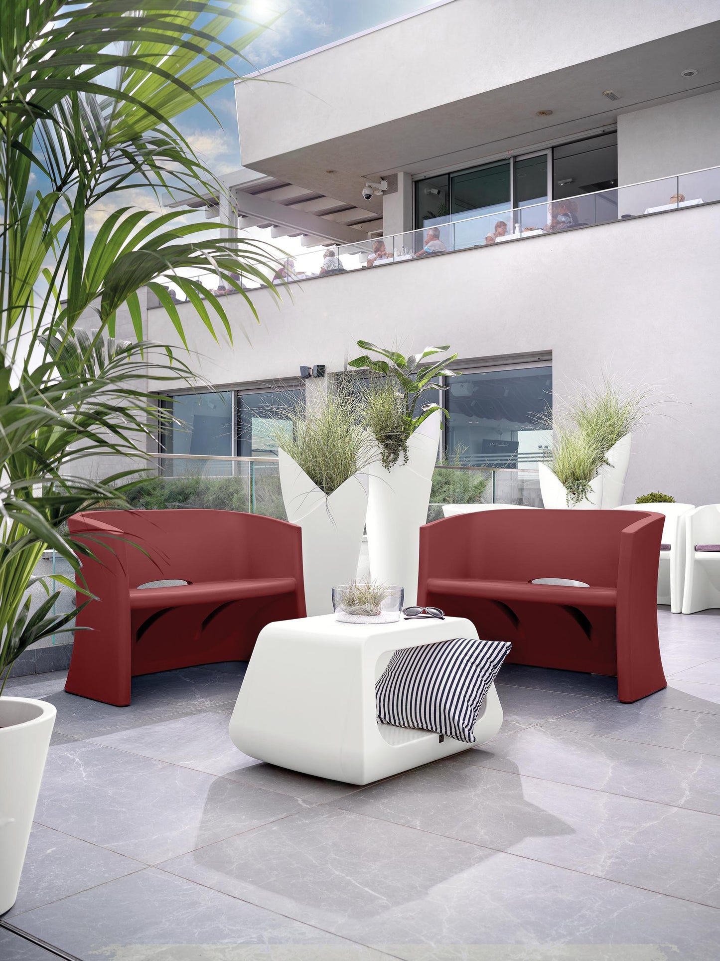 Lyxo Breeze Outdoor Sofa 