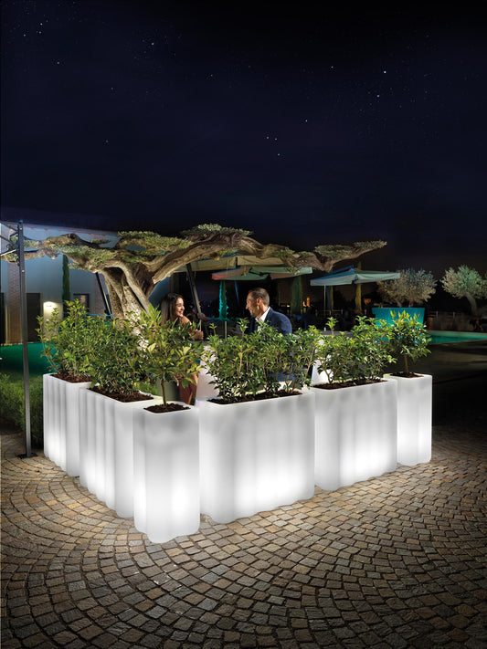 Lyxo Nebula tall outdoor planter 