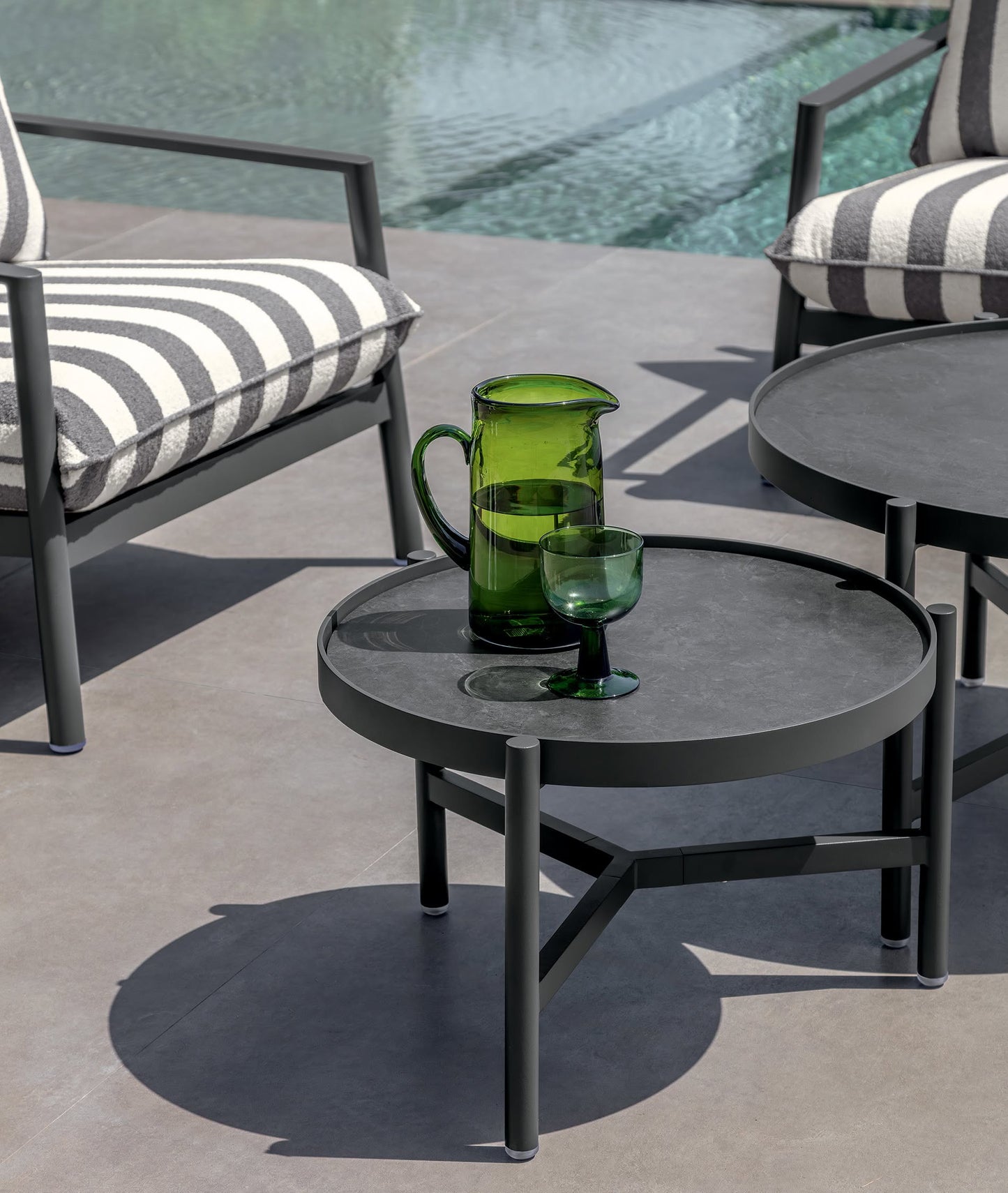 Finn set sofa da esterno Talenti (1 divano + 2 poltrone + 2 tavolini)